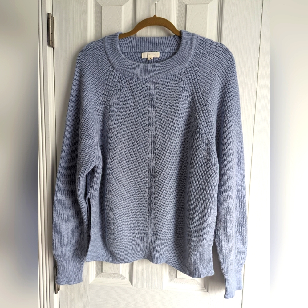 All : Row Periwinkle Sweater Size Medium